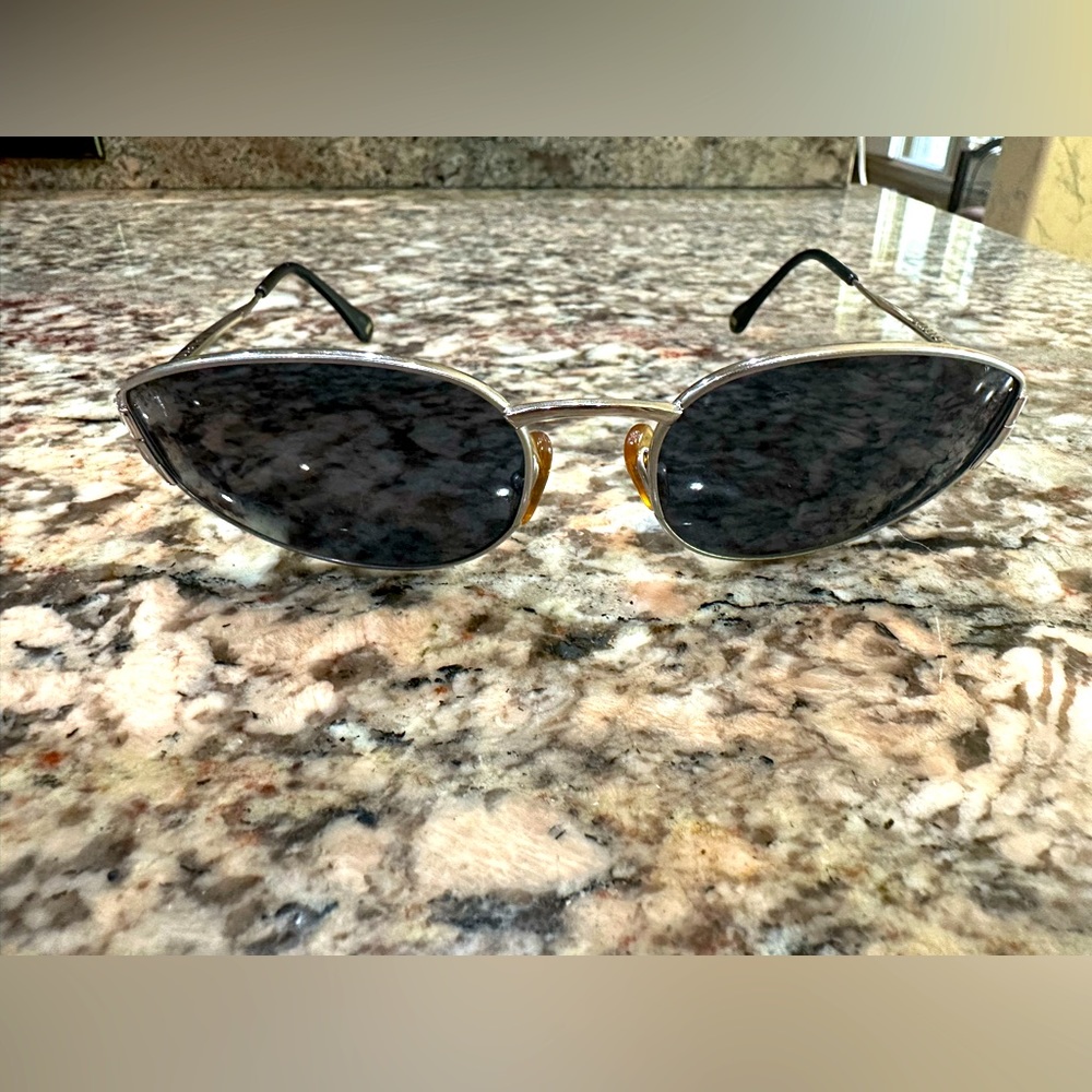 Gucci Vintage Horsebit Sunglasses model 2600/s